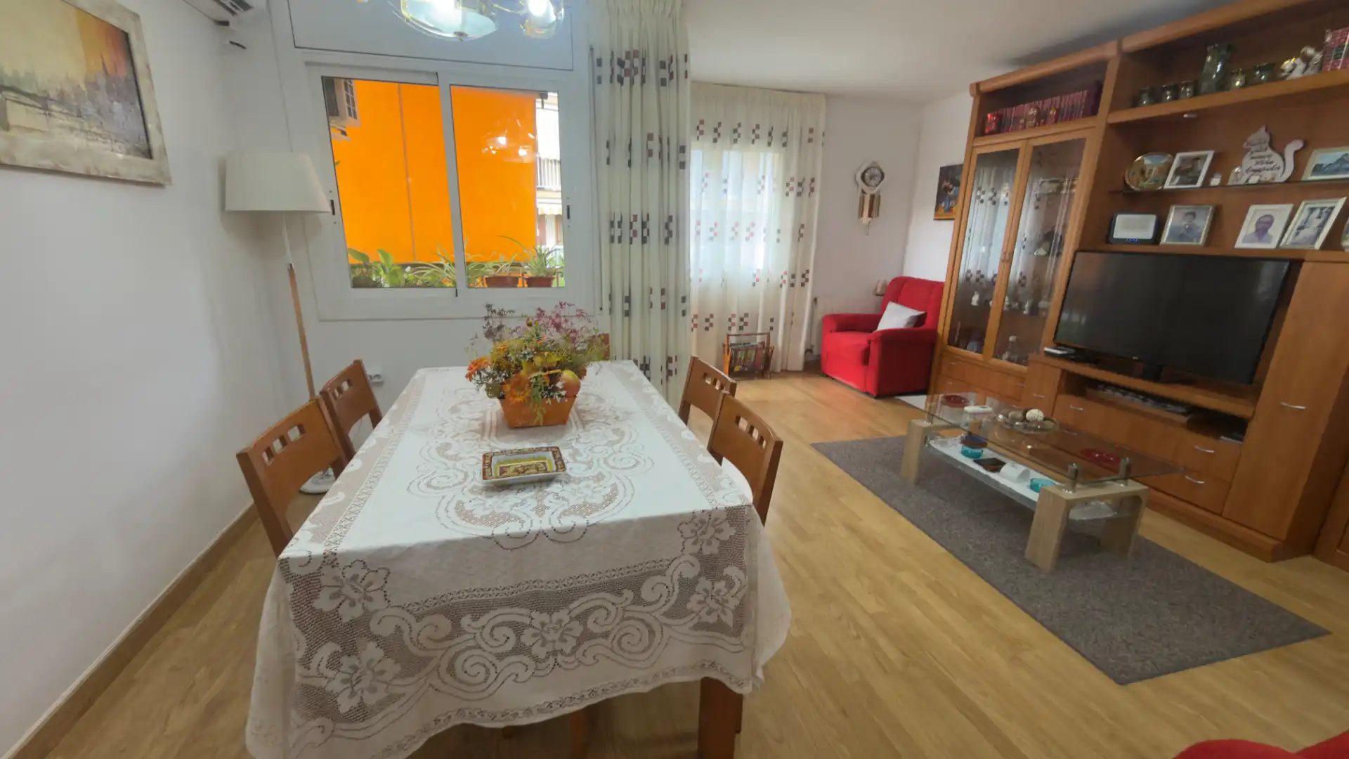 Comedor de Piso en venta en Vilanova i la Geltrú con Aire acondicionado, Calefacción y Parquet