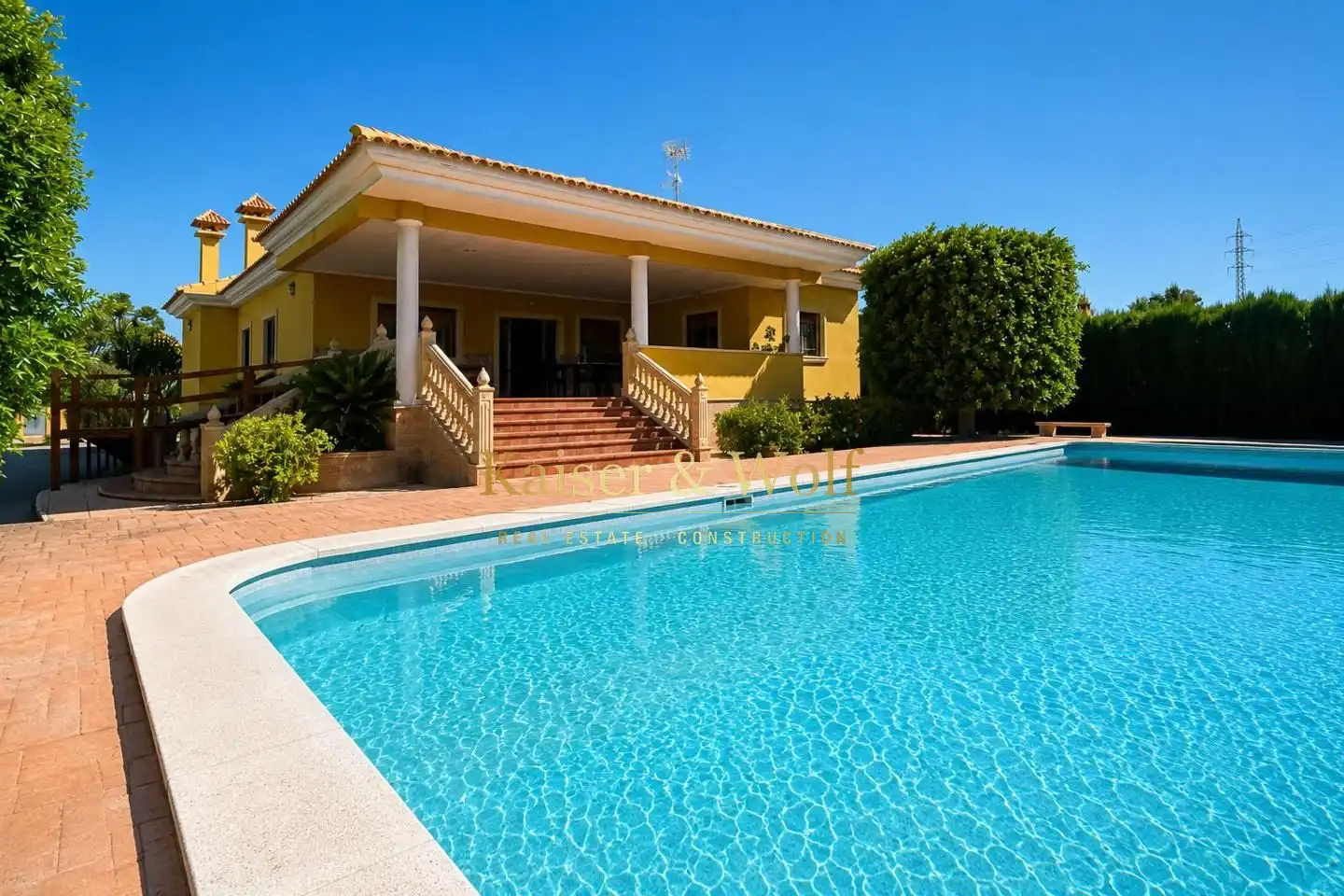 Casa con piscina en venta en Partida Altabix Polígono 2, imagen 2