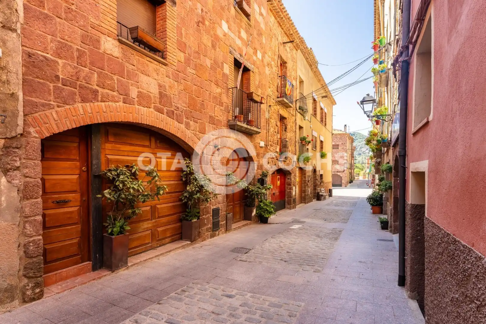Vista exterior de Casa adosada en venda en Prades amb Terrassa