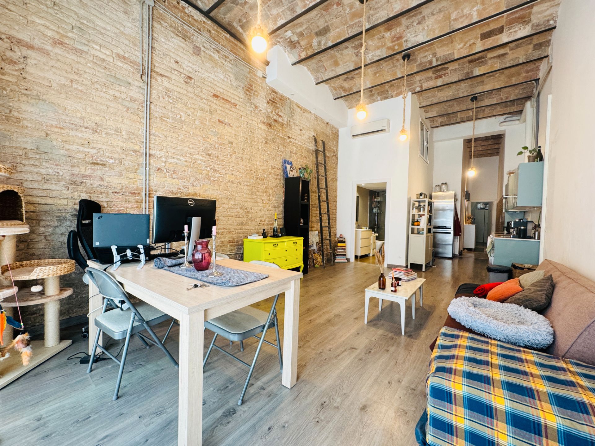 Living room of Planta baja for sale in  Barcelona Capital  with Air Conditioner, Heating and Parquet flooring