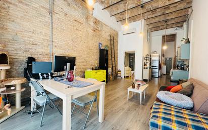 Living room of Planta baja for sale in  Barcelona Capital  with Air Conditioner, Heating and Parquet flooring