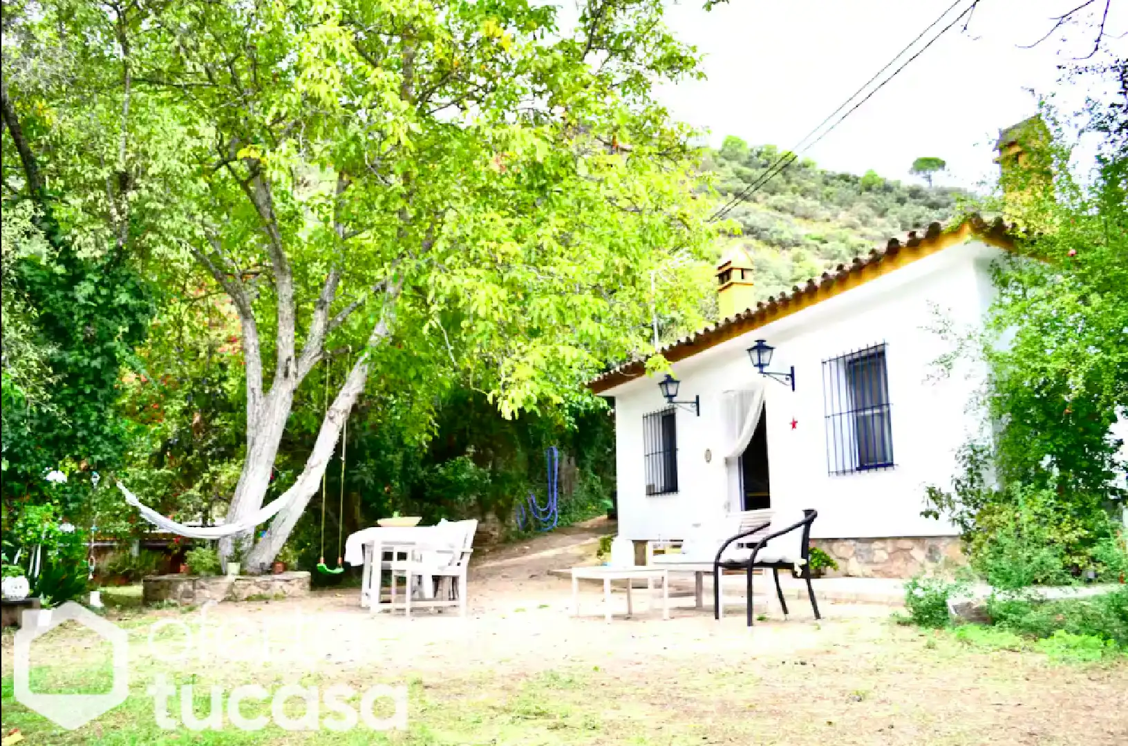 Garten von Einfamilien-Reihenhaus zum Verkauf in Linares de la Sierra mit Terrasse, Schwimmbad und Möbliert