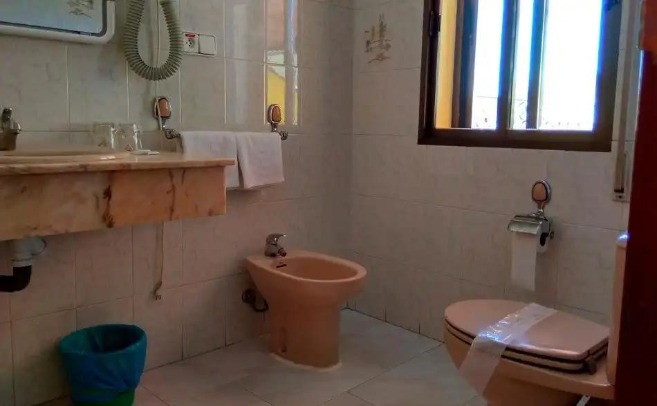Bany de Edifici en venda en Almuradiel