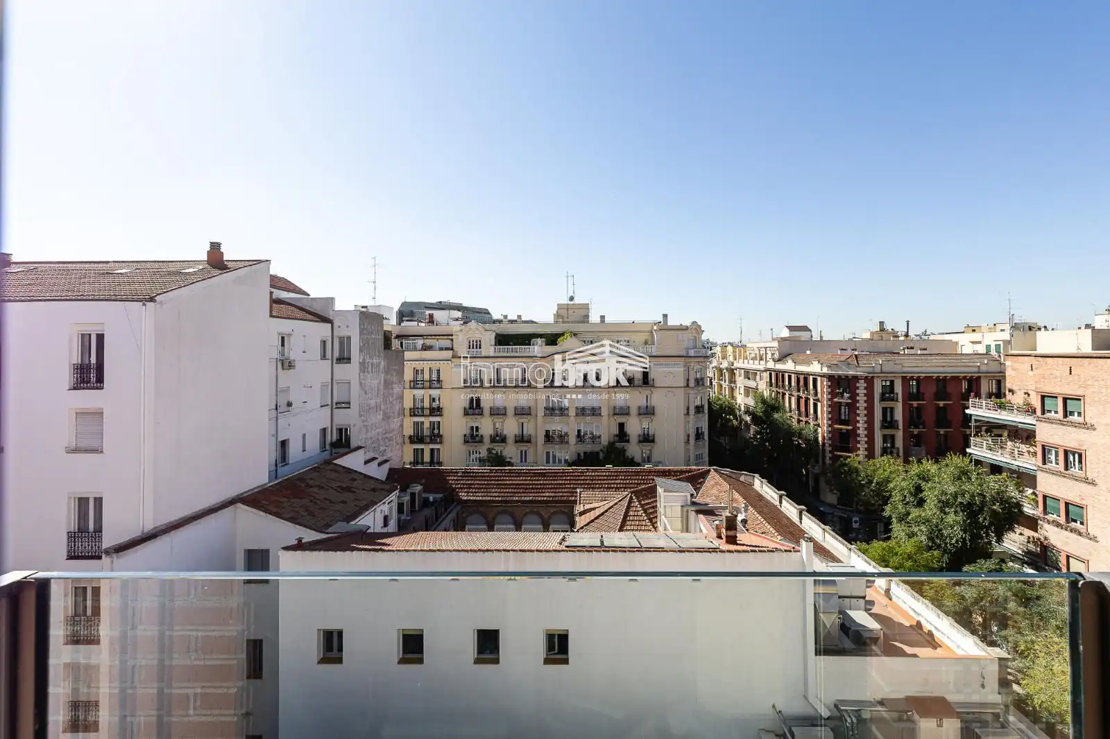Vista exterior de Piso de alquiler en Chamberí