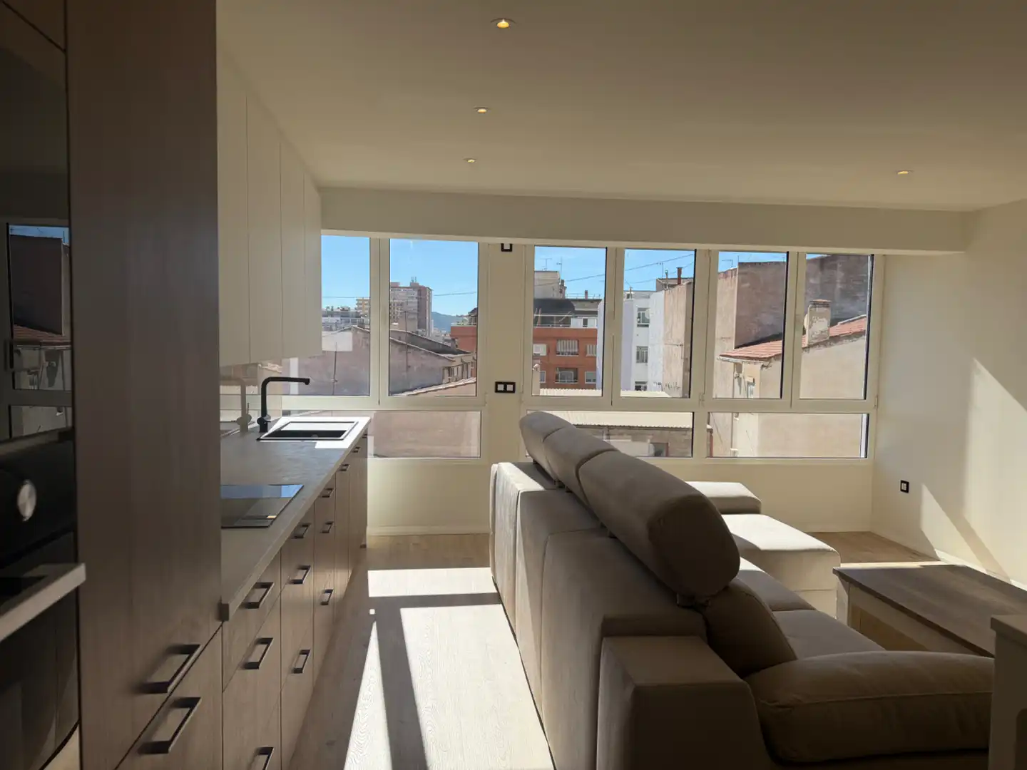 Wohnzimmer von Wohnung zur Miete in Centro  