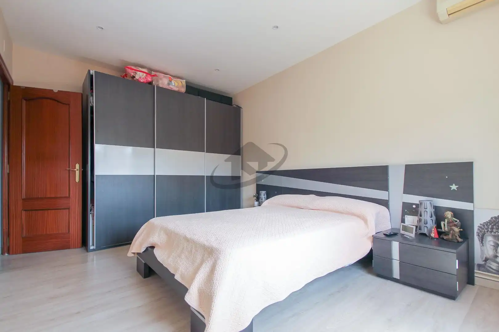 Habitación de Ático en venta en Barberà del Vallès con Aire acondicionado, Calefacción y Terraza