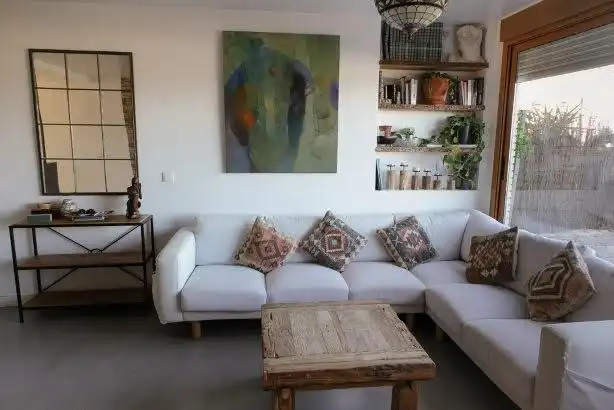 Sala d'estar de Casa adosada de lloguer en Alicante / Alacant amb Aire condicionat, Jardí privat i Terrassa