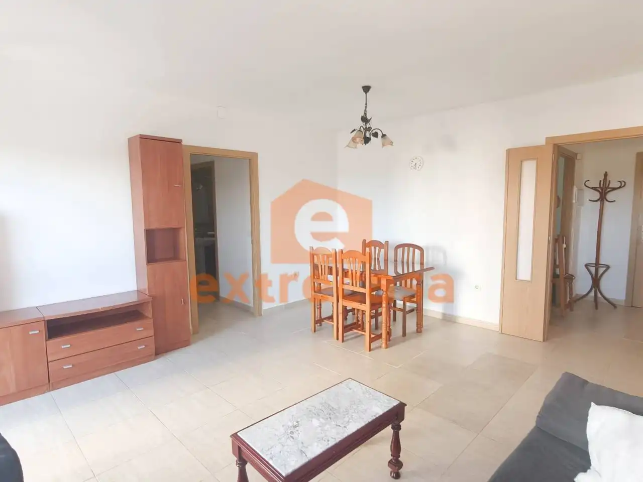 Wohnzimmer von Wohnung zur Miete in Badajoz mit Möbliert