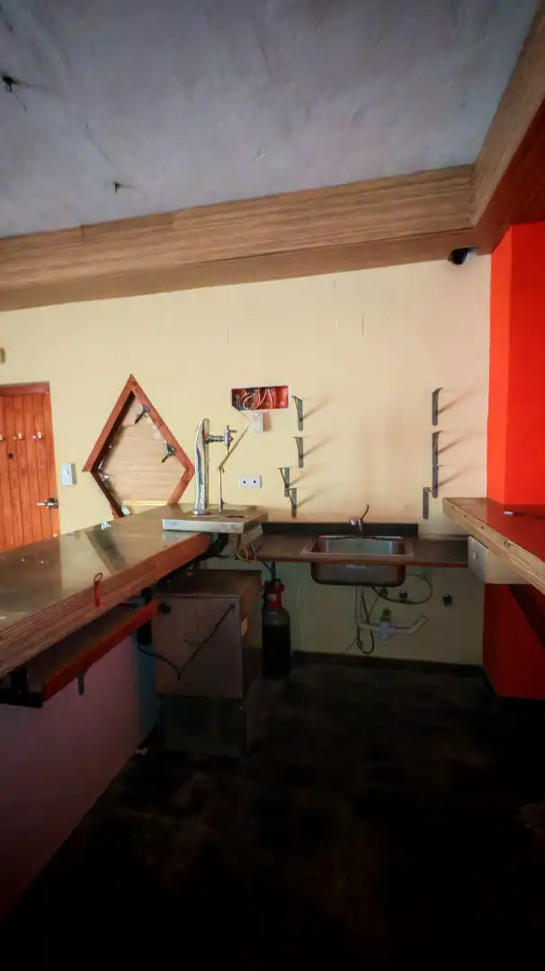 Local comercial en venta en Plaça Germanies, imagen 3