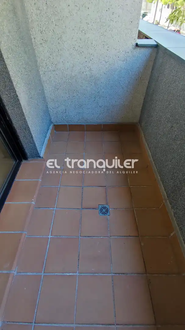 Flat for rent in Calle Tubas, Cuatro vientos