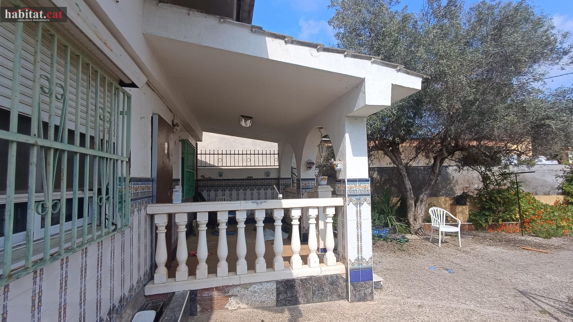 Exterior view of Country house for sale in Vilanova i la Geltrú  with Private garden