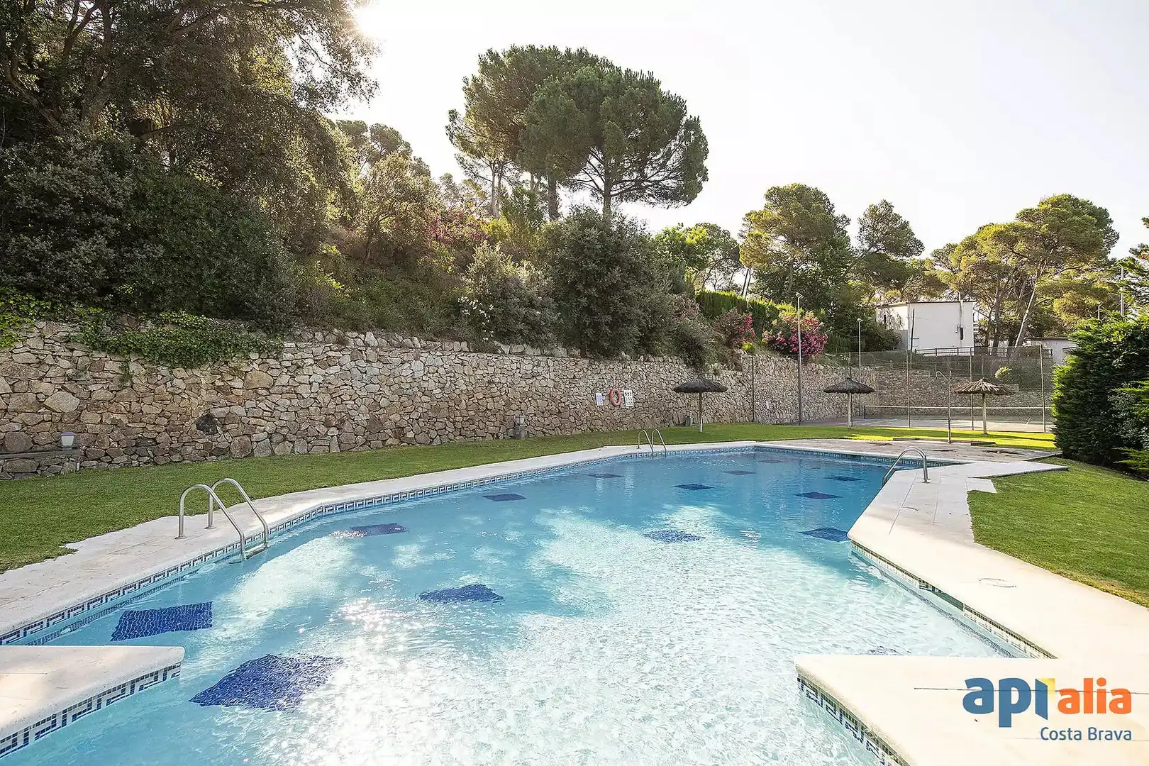 Swimming pool of Flat for sale in Palafrugell