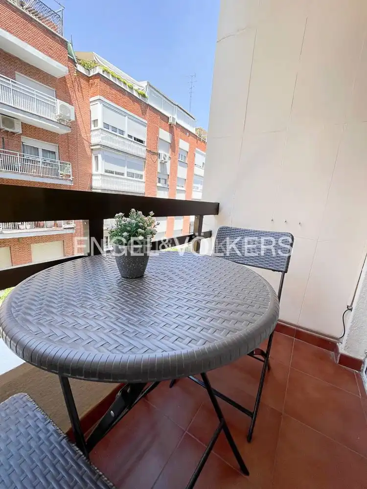 Balcony of Flat for rent in Madrid  with Air Conditioner, Heating and Furnished