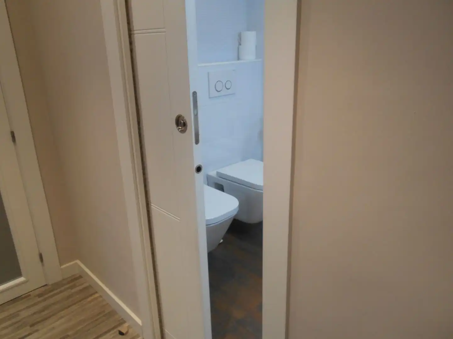Bathroom of Flat for rent in Valencia  with Air Conditioner, Heating and Terrace