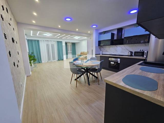 Piso en Venta en Plaza Crevillente - Antiguos Juzgados - El Asilo