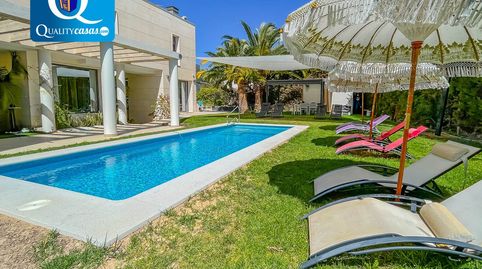 Chalet en venta en La Almajada, 7 dormitorios.