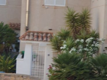 Casa aparellada en venda a Los Collados-Los Geraneos