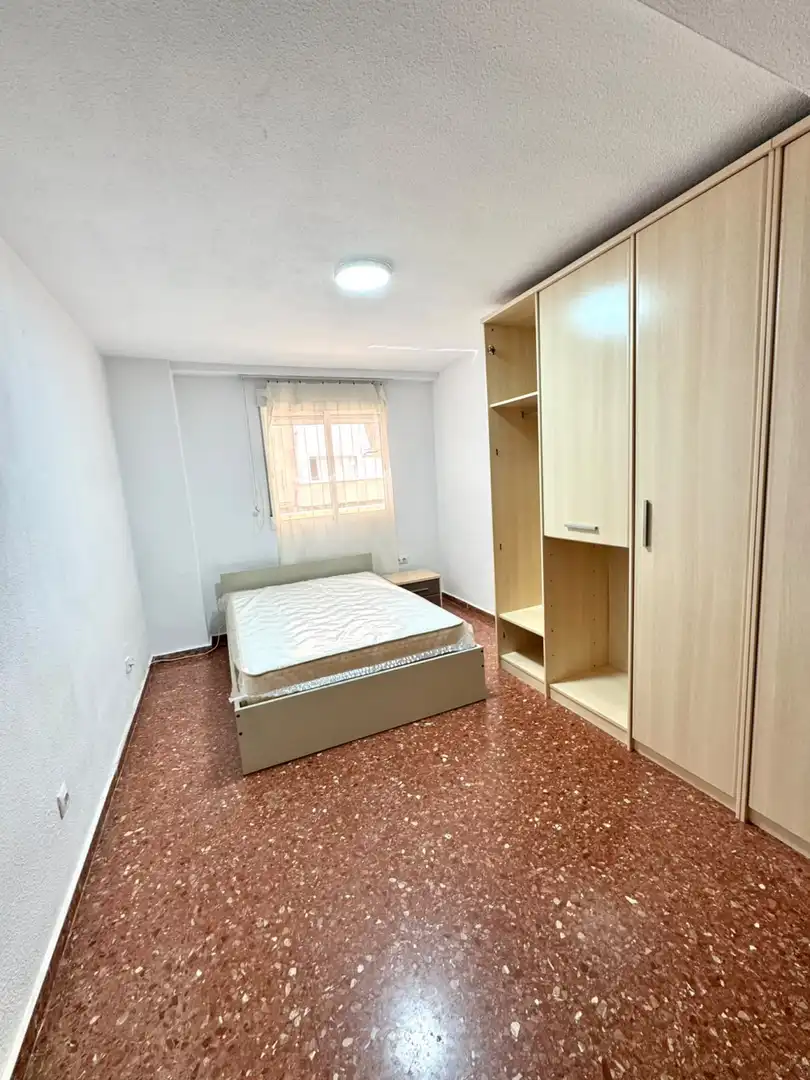 Piso con terraza en alquiler en Valencia - CL BARCO, imagen 15