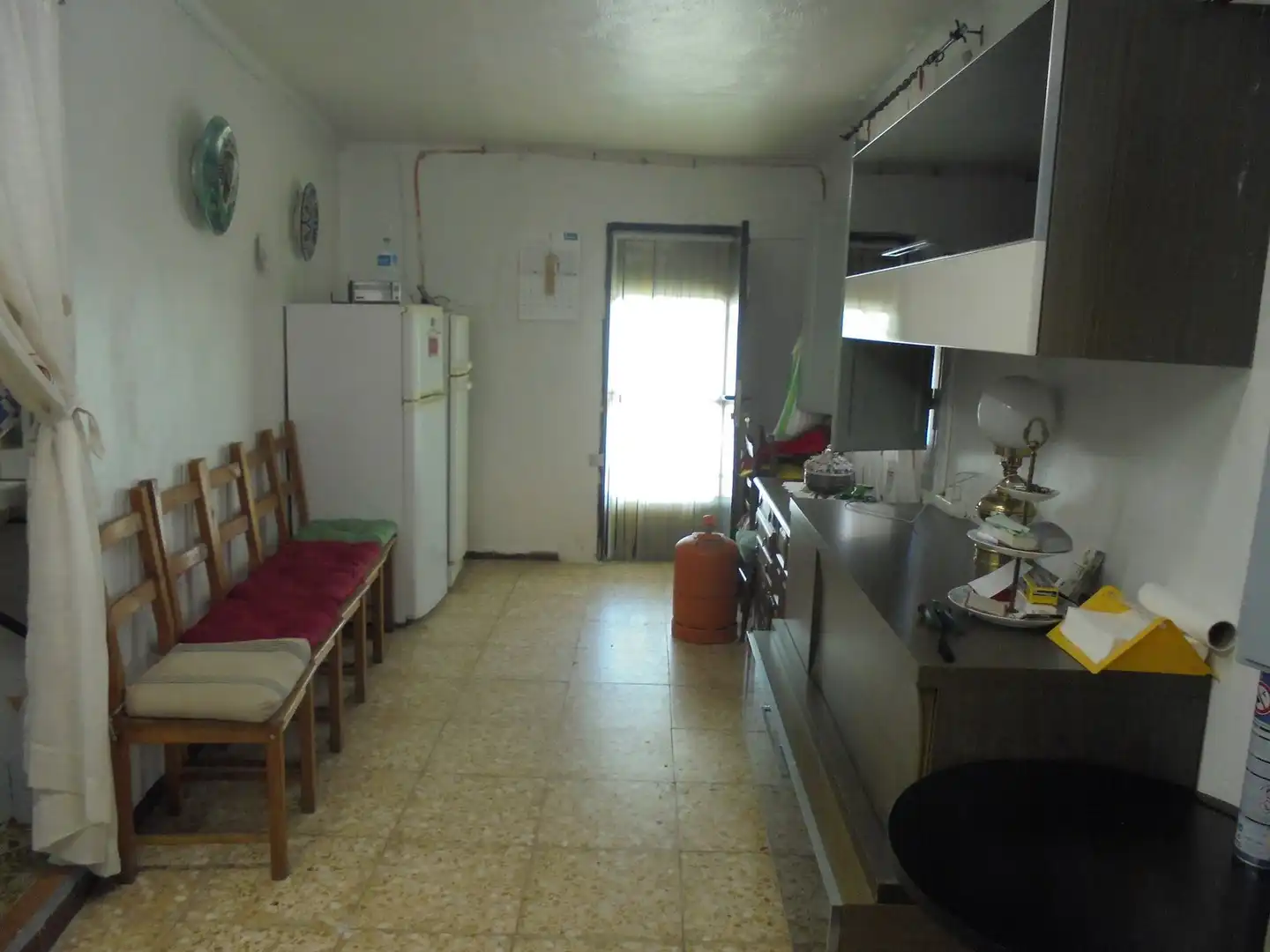 Kitchen of Houses for sale in Casinos  with Swimming Pool