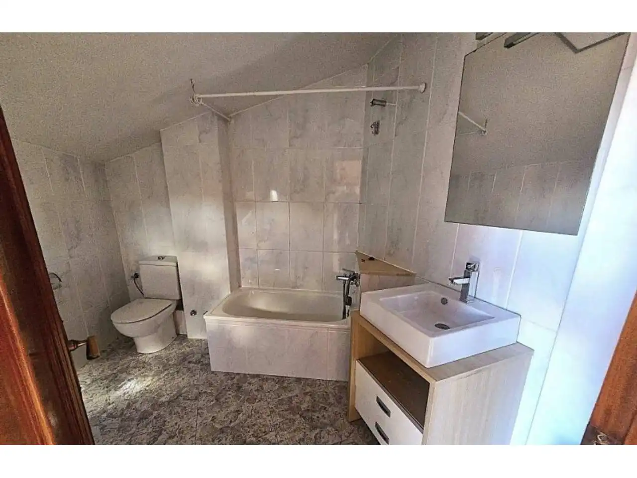Badezimmer von Wohnung zum Verkauf in Rubí mit Klimaanlage, Parkett und Terrasse