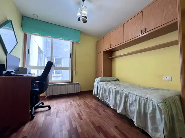 Habitación de Piso en venta en A Coruña Capital  con Calefacción, Parquet y Trastero