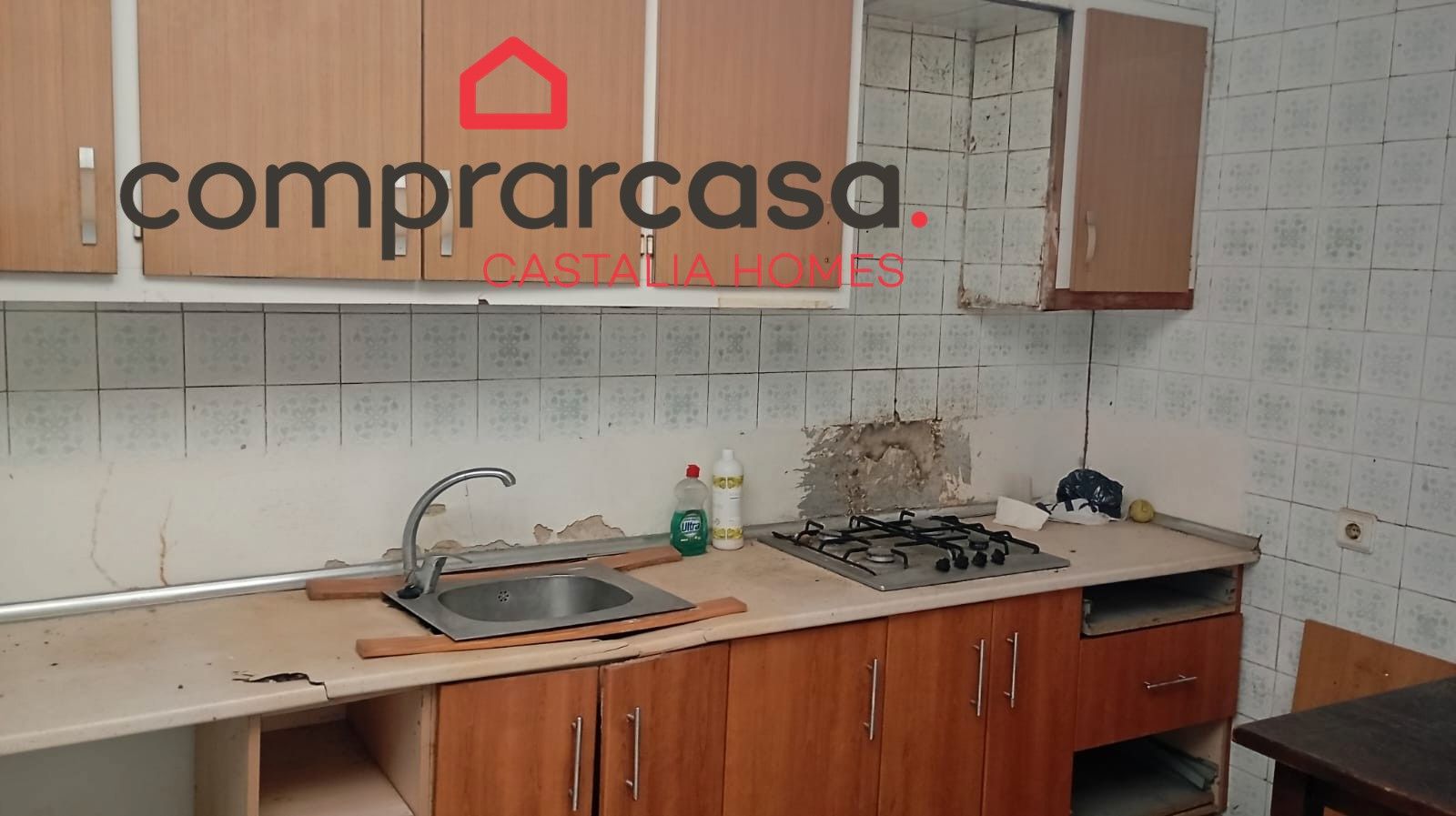 Cuina de Casa o xalet en venda en Castellón de la Plana / Castelló de la Plana amb Balcó