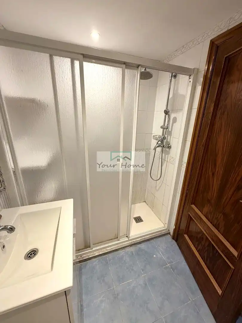 Bathroom of Ground floor for sale in Torrejón de Ardoz  with Air Conditioner, Heating and Terrace