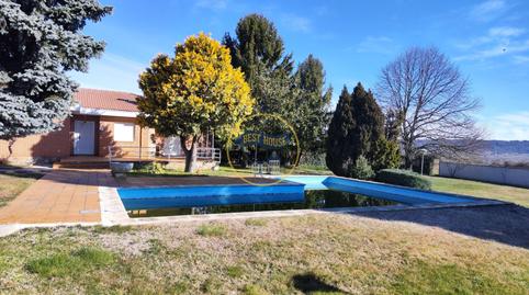 Photo 3 of Country house for sale in Villaquilambre, León