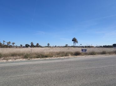 Wohnbaugrundstück zum Verkauf in Alzabares