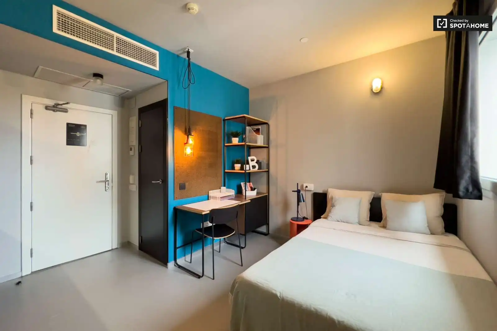 Room in El Parc i la Llacuna del Poblenou