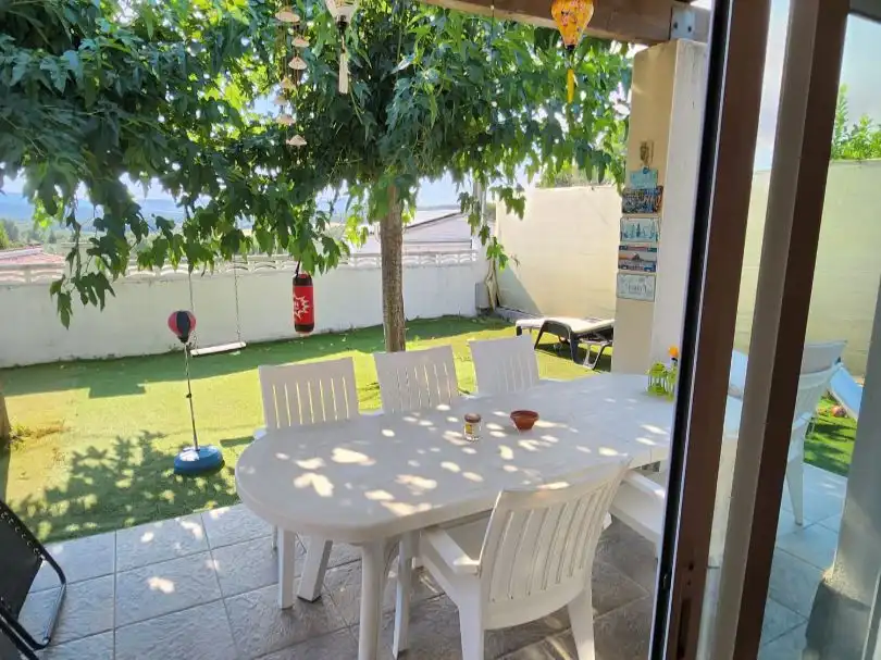 Chalet con jardín en venta en Carrer de Montsant 2220, imagen 5