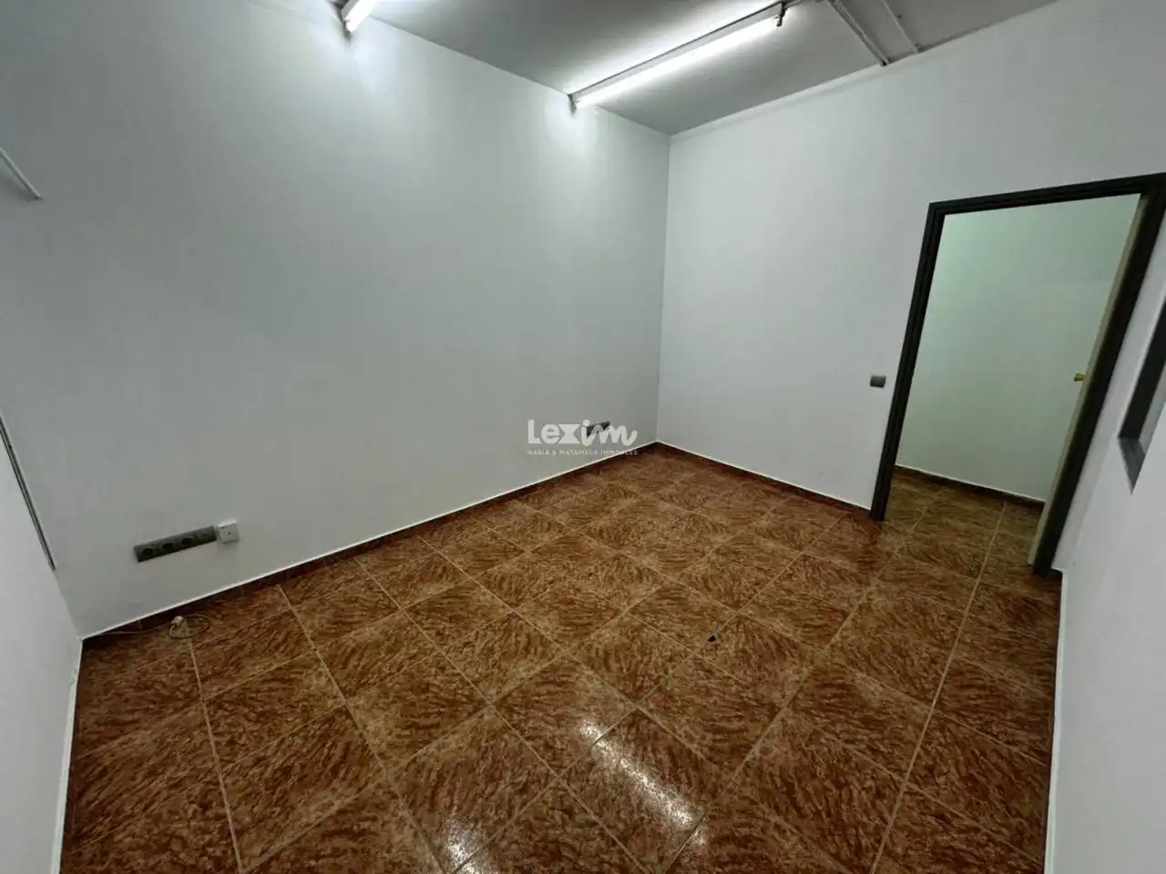 Local comercial en venda a Pujada del Castell, imagen 11