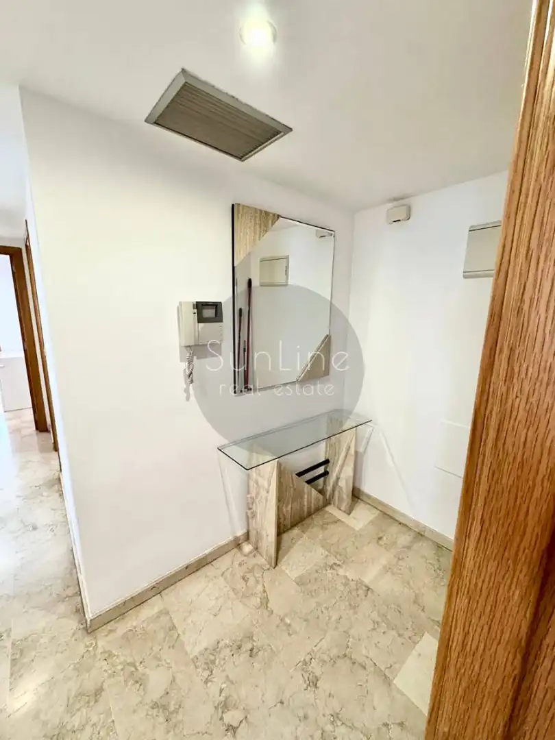Piso de alquiler en Valencia con Amueblado y Balcón