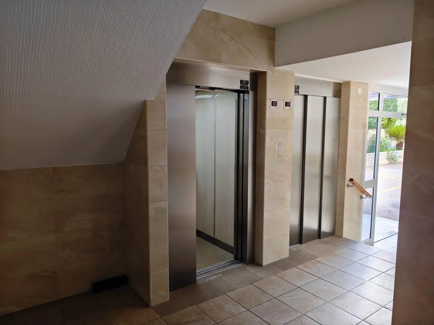 Apartamento con piscina en venta en Playa de Gandia, imagen 36