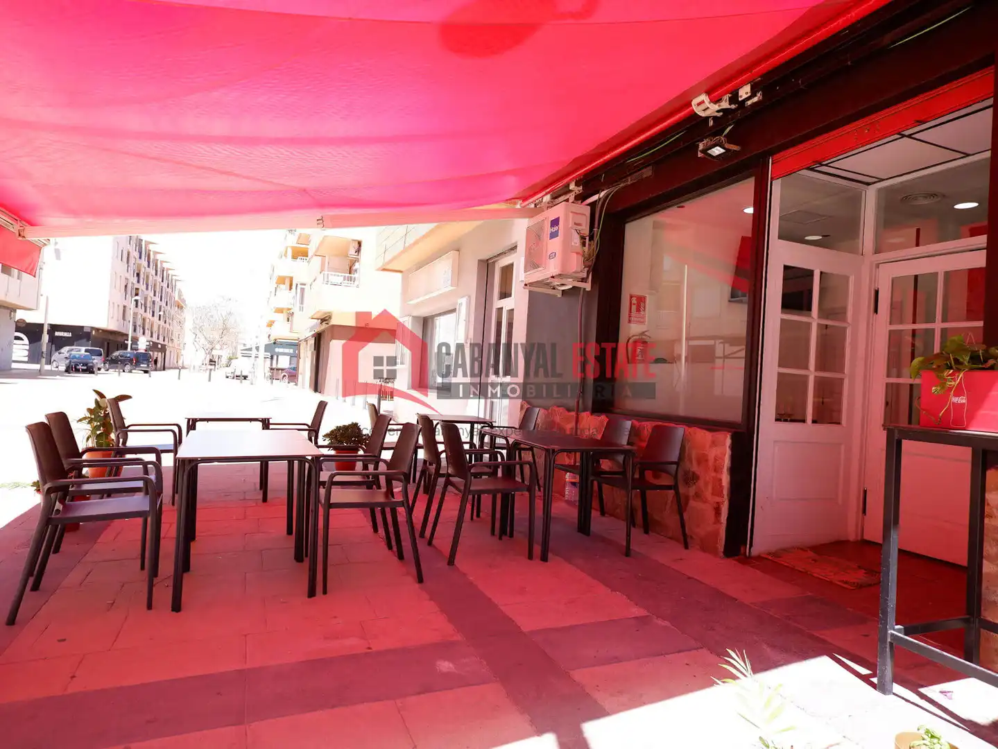 Local de alquiler en Sagunto / Sagunt con Aire acondicionado y Amueblado