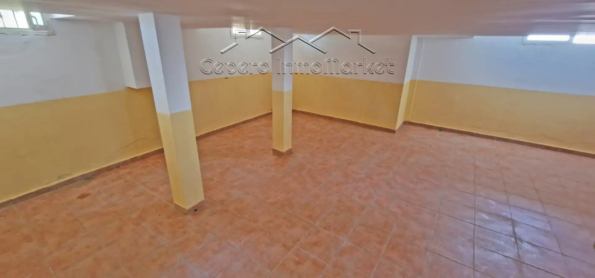 Einfamilien-Reihenhaus zum Verkauf in El Puerto de Santa María mit Privatgarten und Balkon