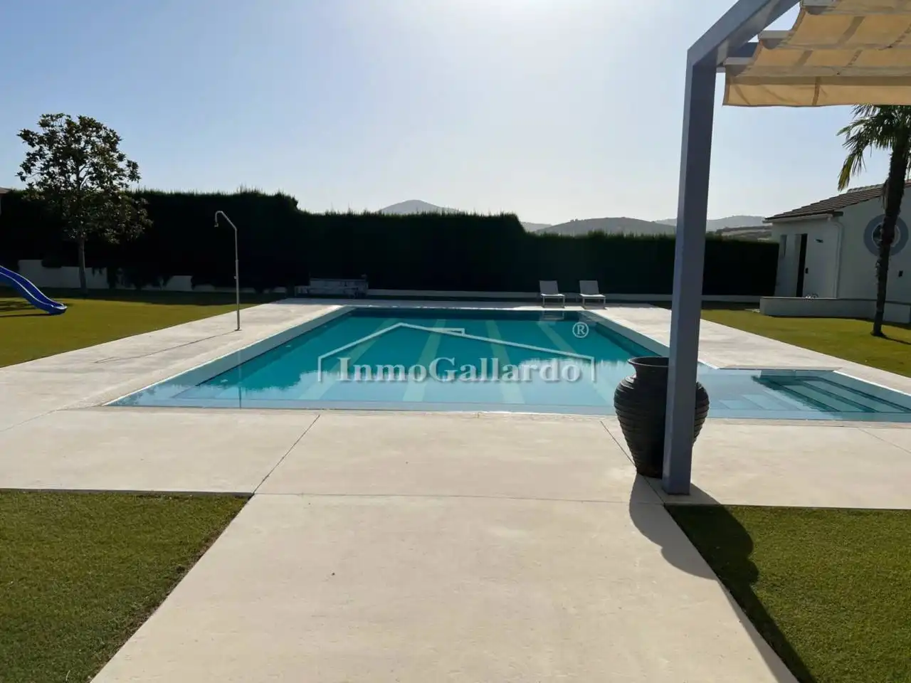 Swimming pool of Buildings for sale in Lucena