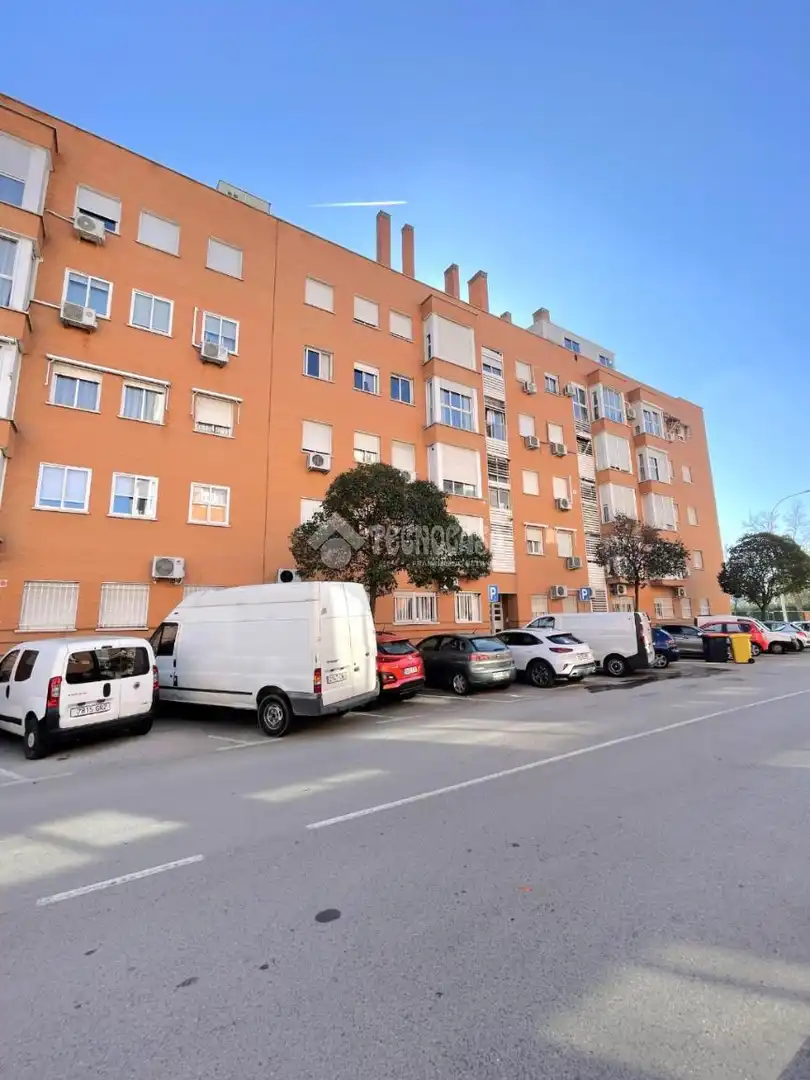 Exterior view of Flat for sale in Madrid  with Air Conditioner, Heating and Parquet flooring