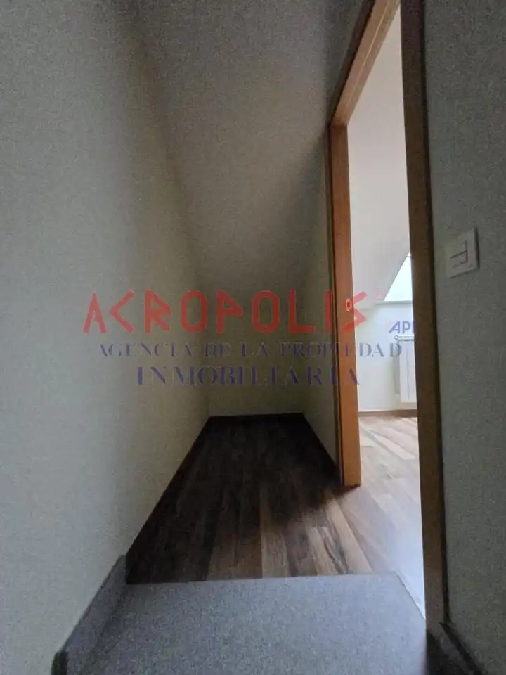 Dúplex amb ascensor en venda a Calle E Alonso S-lomb, imagen 4