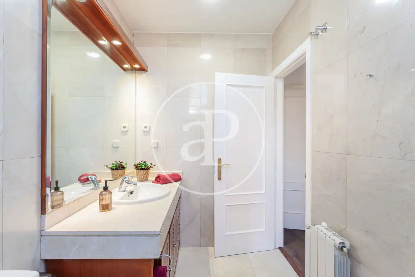 Bathroom of Duplexes for sale in Madrid  with Air Conditioner, Heating and Storage room