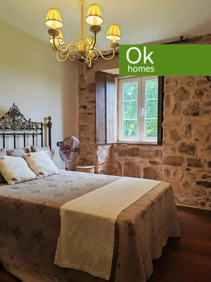Schlafzimmer von Country house zum Verkauf in Sobrado (A Coruña) mit Heizung, Privatgarten und Parkett