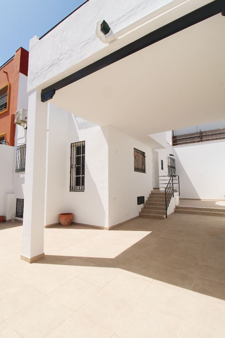 Casa adosada en venda en Alhaurín de la Torre amb Aire condicionat, Calefacció i Terrassa