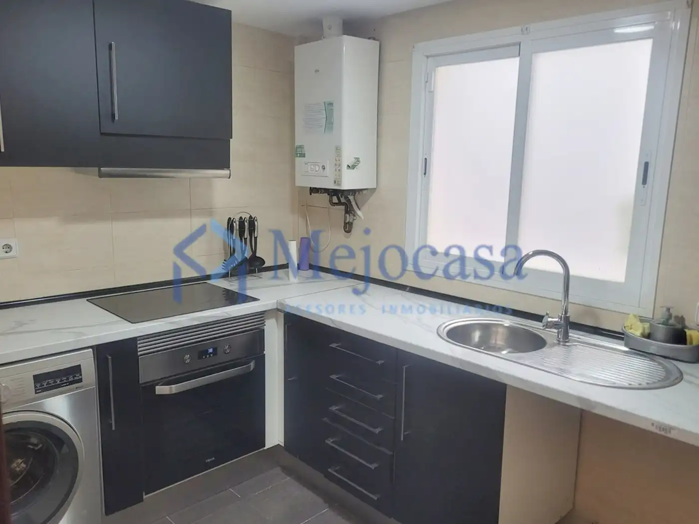Flat with lift for sale in Calle del Lago Constanza, imagen 8