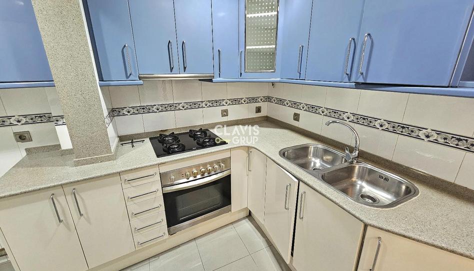 Foto 1 de Pis en venda a Porta, Barcelona