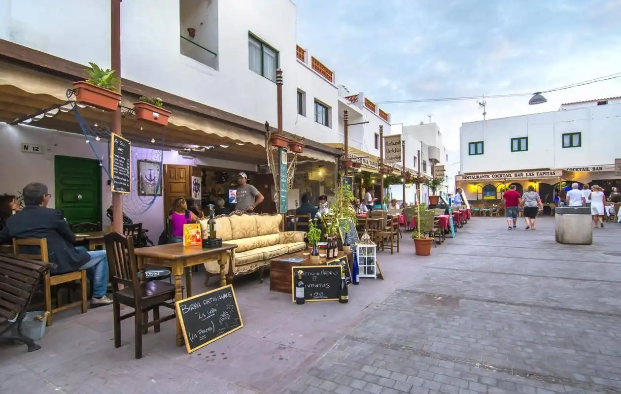 Vista exterior de Apartament en venda en La Oliva amb Moblat i Alarma