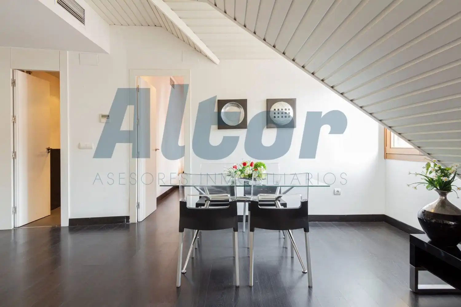 Dining room of Attic for rent in Madrid  with Heating, Terrace and Furnished