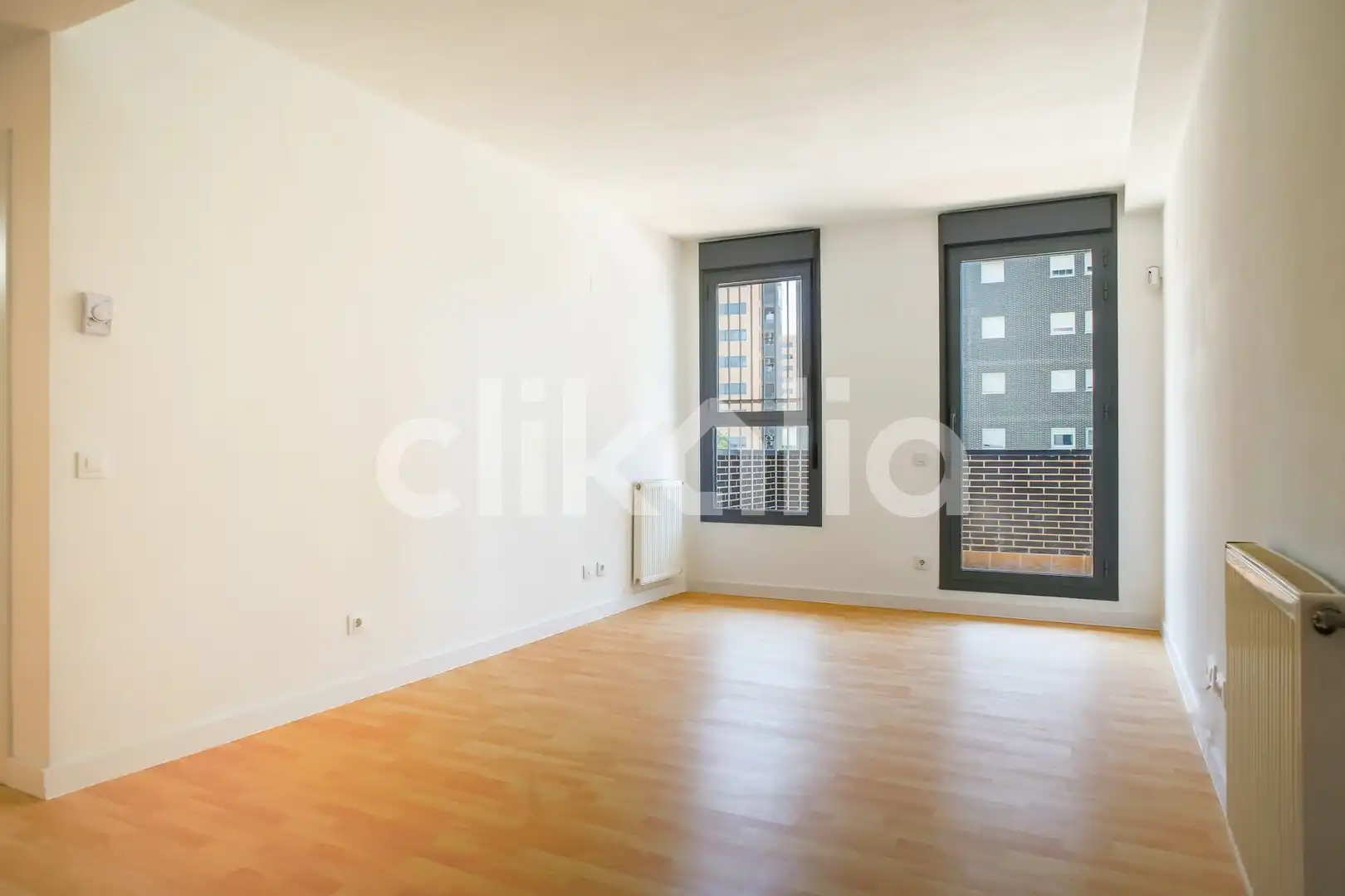 Wohnzimmer von Wohnung zum Verkauf in Tres Cantos mit Heizung, Privatgarten und Terrasse
