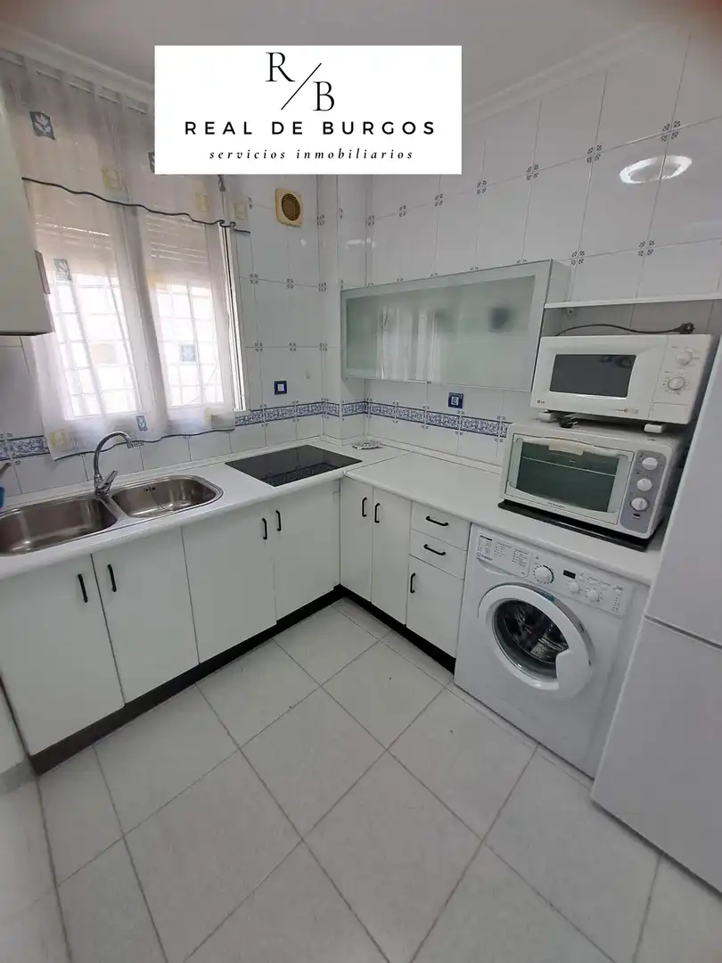 Cocina de Piso de alquiler en Valladolid con Calefacción, Terraza y Amueblado