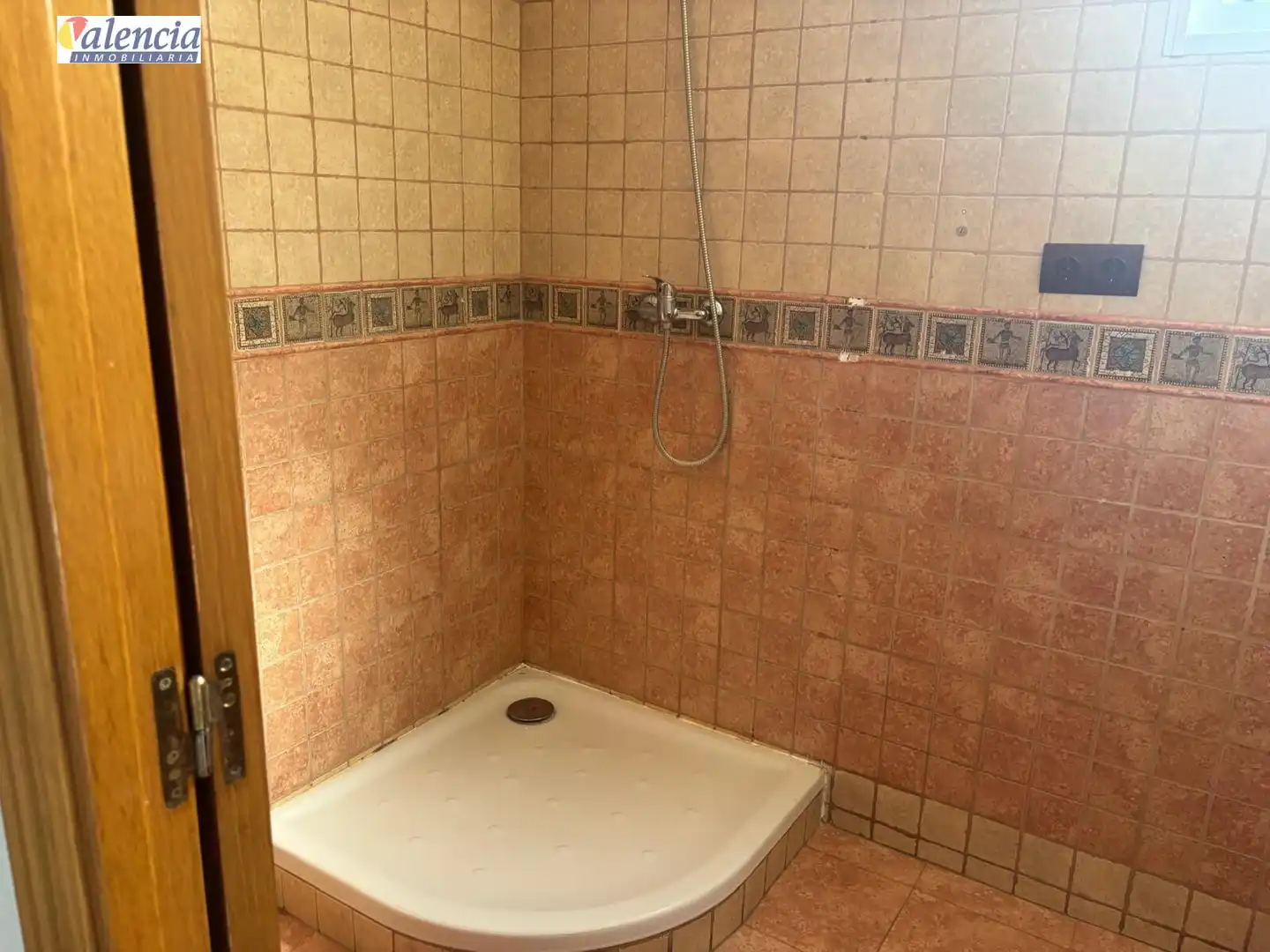 Bathroom of Flat for sale in Paterna