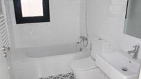 Bathroom of Flat for sale in Girona Capital  with Air Conditioner and Terrace